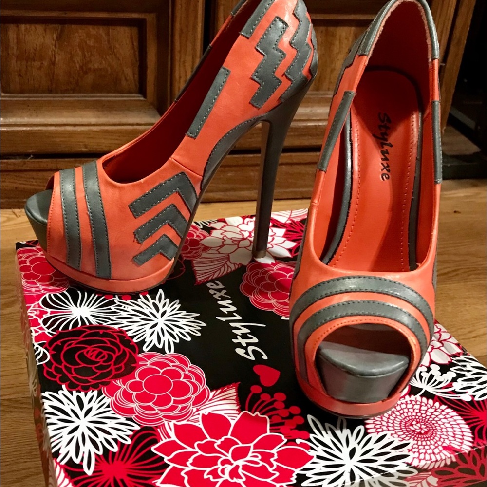 High heels - Picture 2 of 4